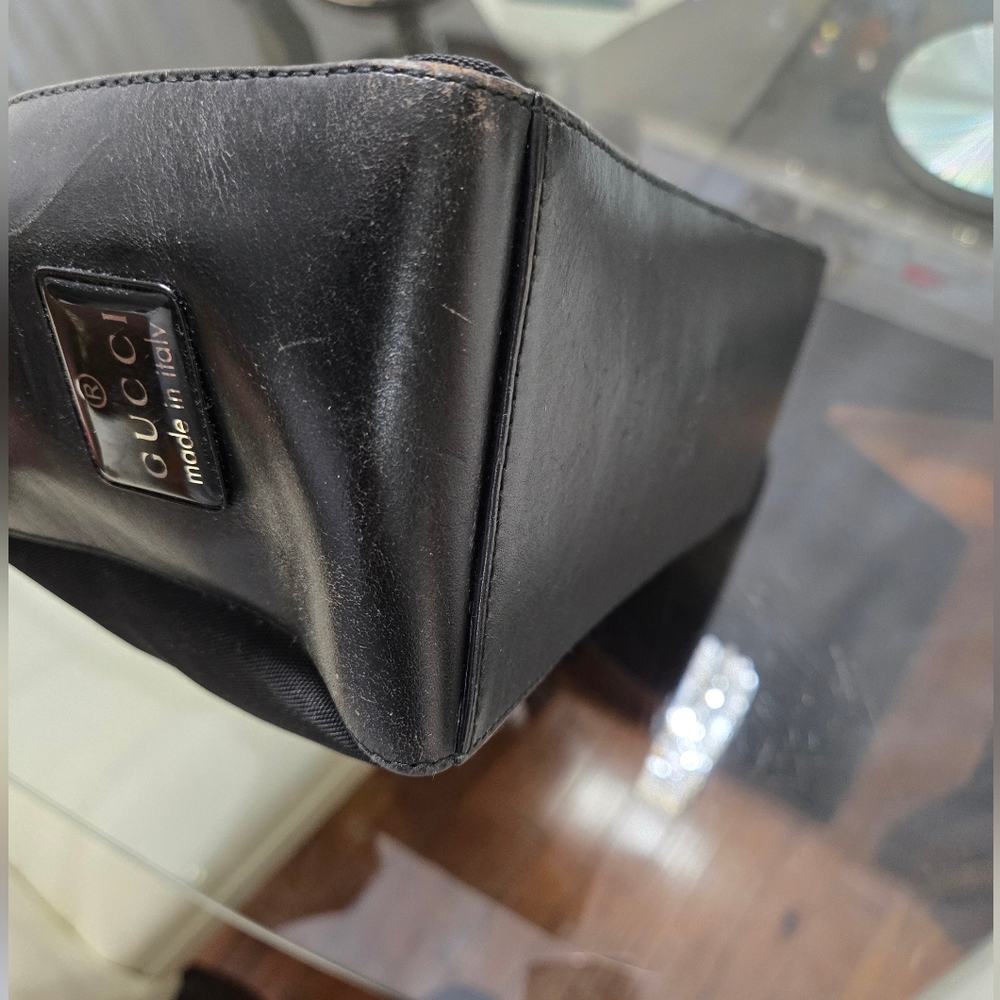 GUCCI Black Shoulder Bag - Picture 9 of 14